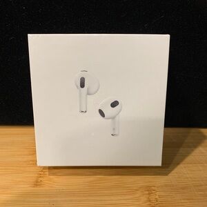 AirPods with MagSafe Case - White/ BRAND NEW!